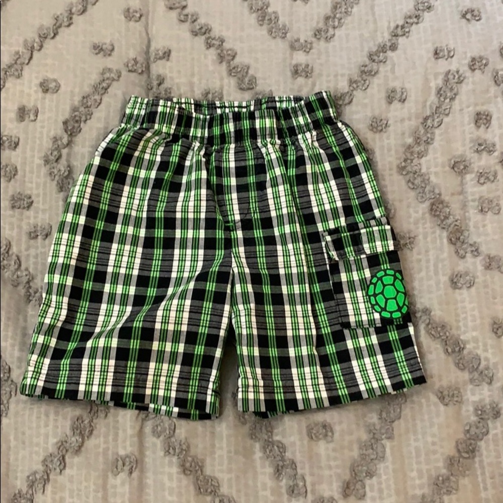 Green plaid shorts